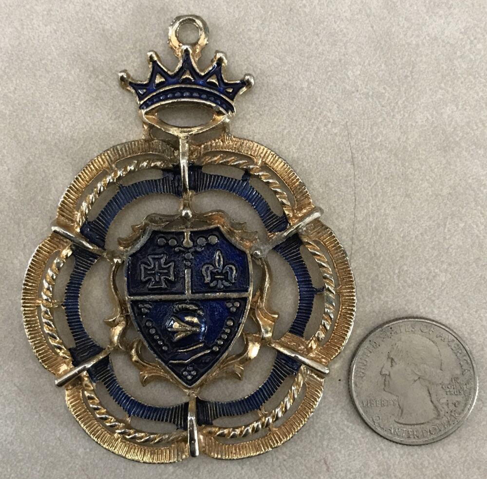 Vintage 70s Navy Blue Gold Faux Royalty Brass Crown Crest Pendant Jewelry 3.5“